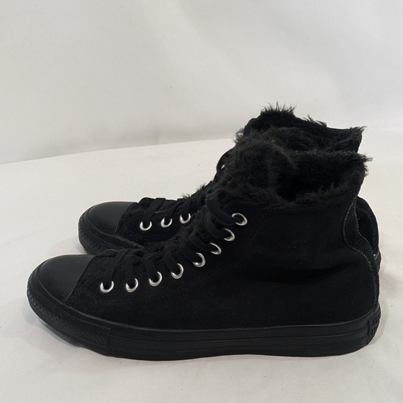 Converse Chuck Taylor Hi Black Fur Lined Suede High Top Sneakers Size 9.5 Womens - Picture 5 of 9